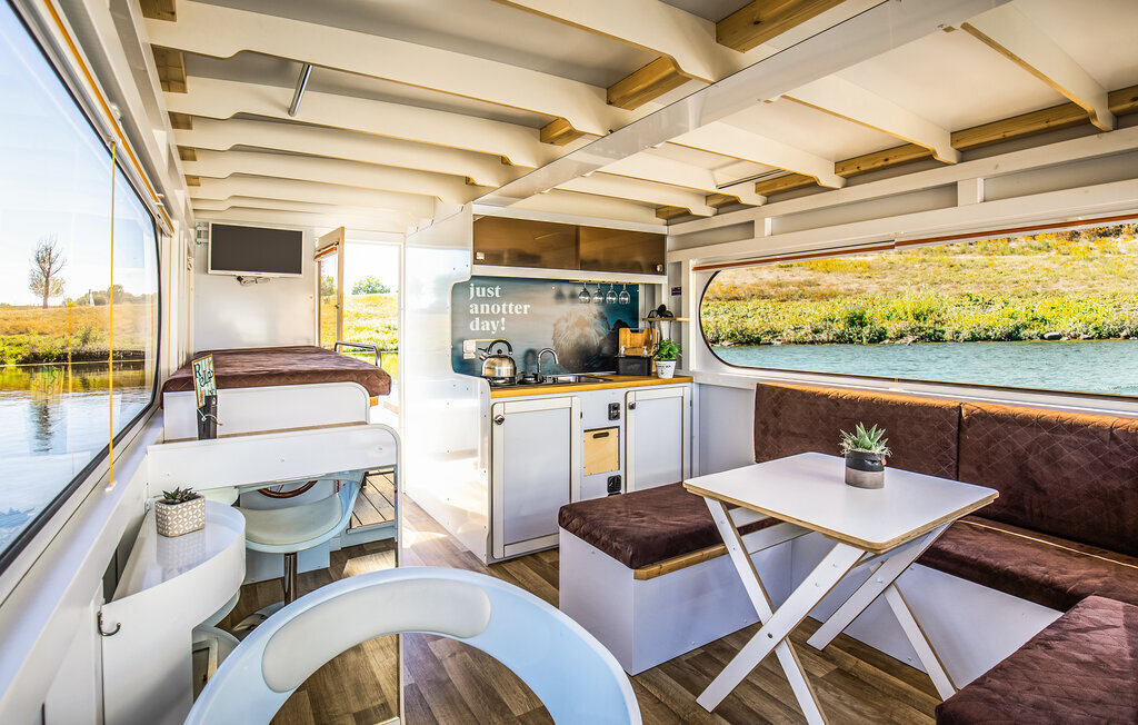 Péniche 4 personnes avec terrasses à Kinrooi, port de Spaanjerd - Photo 4