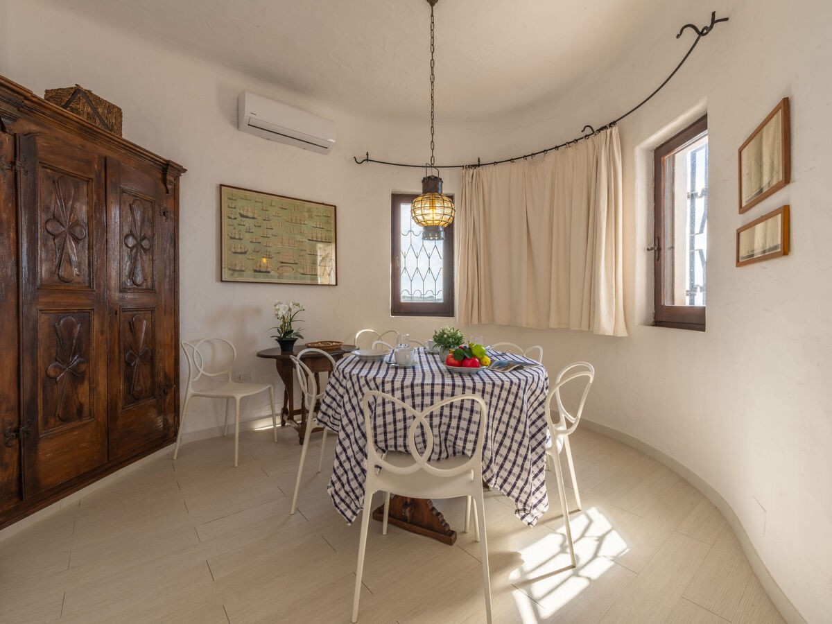 Villa Grete à Pula : 8 personnes, vue mer et accès plage - Photo 10