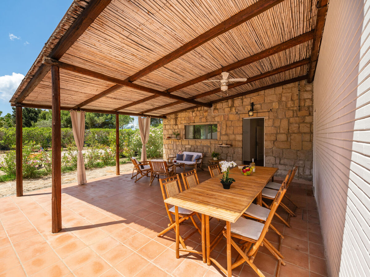 Villa Ilse à Pula : 7 pers., vue mer et accès plage - Photo 2