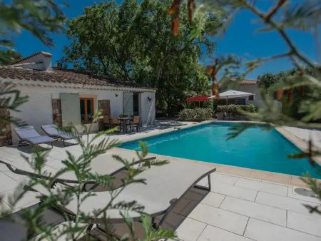 Maison avec piscine privée et jardin de 1300 m² à Roquebrune-sur-Argens : photo 8
