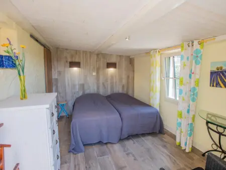 Maison avec piscine privée et jardin de 1300 m² à Roquebrune-sur-Argens : photo 25
