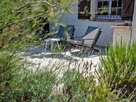 Maison avec piscine privée et jardin de 1300 m² à Roquebrune-sur-Argens : photo 33