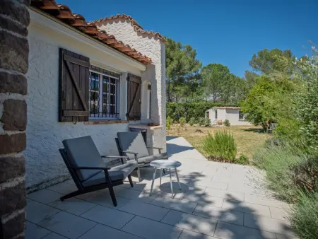 Maison avec piscine privée et jardin de 1300 m² à Roquebrune-sur-Argens : photo 34