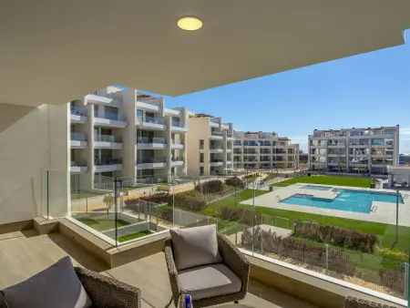 Ema Residencial 63 – Apt 84m² avec terrasse vue piscine : photo 17