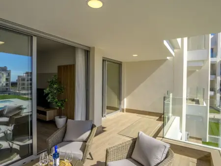Ema Residencial 63 – Apt 84m² avec terrasse vue piscine : photo 19