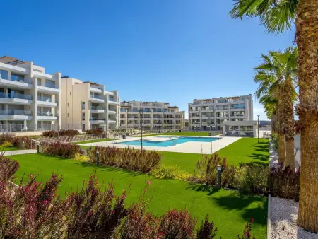 Ema Residencial 63 – Apt 84m² avec terrasse vue piscine : photo 28
