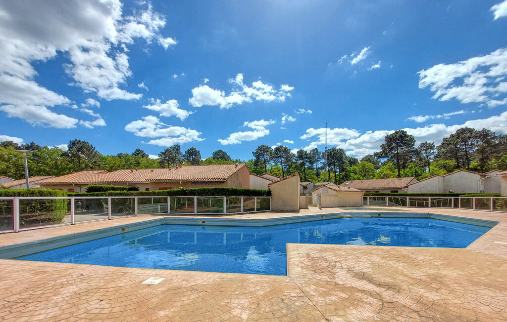 Maison 2 chambres aux Mathes avec piscine partagée - Photo 2