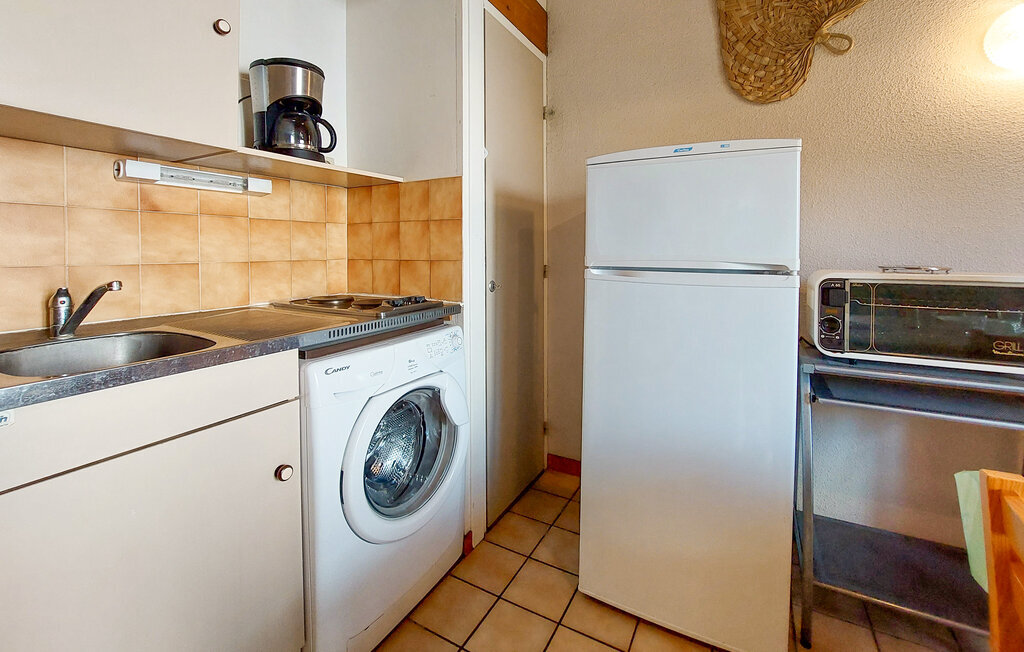 Maison 2 chambres aux Mathes avec piscine partagée - Photo 4