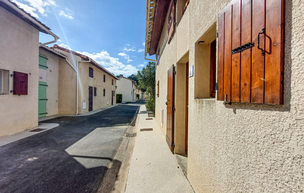 Maison 2 chambres aux Mathes avec piscine partagée - Photo 5