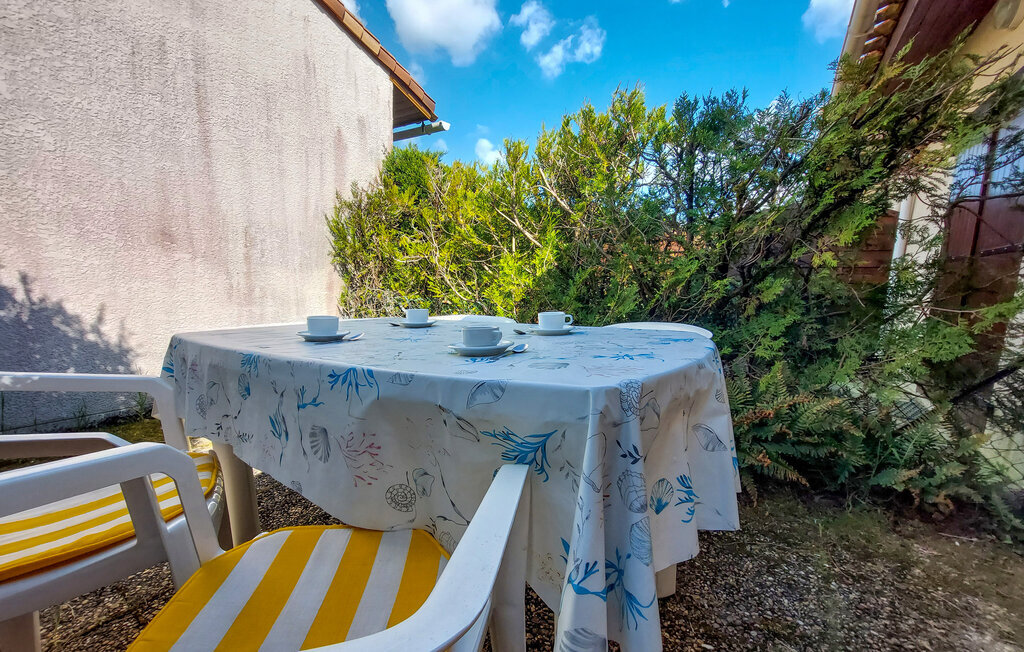 Maison 2 chambres aux Mathes avec piscine partagée - Photo 10