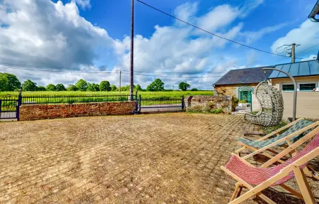 Maison en pierre 6 pers. à Plouagat, cour privée : photo 4