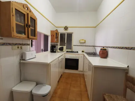 Maison spacieuse à Llançà pour 10 pers, proche plage avec terrasse panoramique - Photo 3