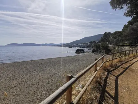 Maison spacieuse à Llançà pour 10 pers, proche plage avec terrasse panoramique - Photo 23
