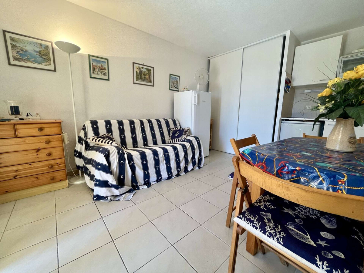 2P rez-de-jardin avec piscine à Cavalaire-sur-Mer - Photo 4