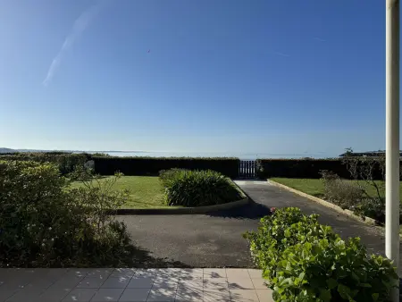 Appartement vue océan direct plage à La Forêt-Fouesnant : photo 2