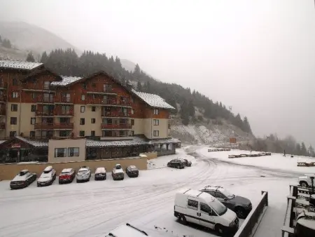T3 Auris à 50m des pistes, piscine et parking gratuits : photo 2