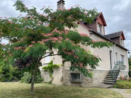 Gîte 6 chambres en village avec parking fermé - Photo 2