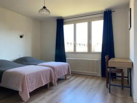 Gîte 6 chambres en village avec parking fermé - Photo 16