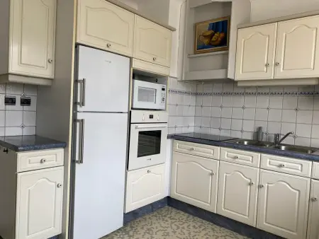 Gîte 6 chambres en village avec parking fermé - Photo 18