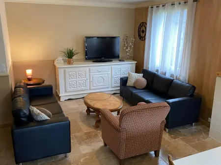Gîte 6 chambres en village avec parking fermé - Photo 22