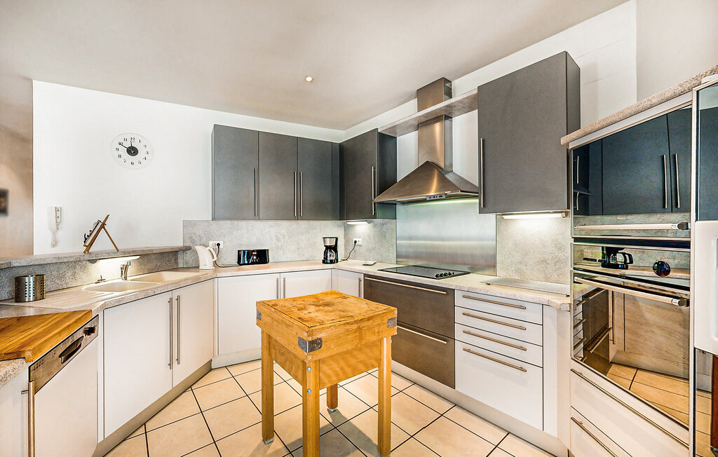 Appartement 148 m² balconné, centre de Cauterets - Photo 5