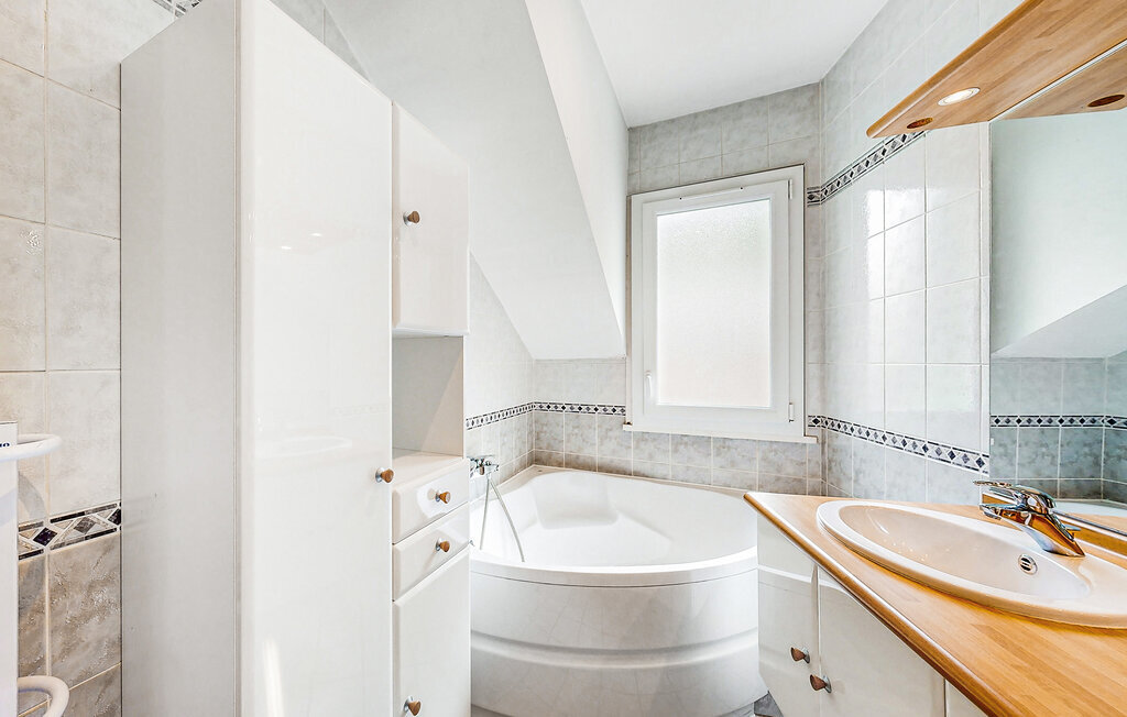 Appartement 148 m² balconné, centre de Cauterets - Photo 6
