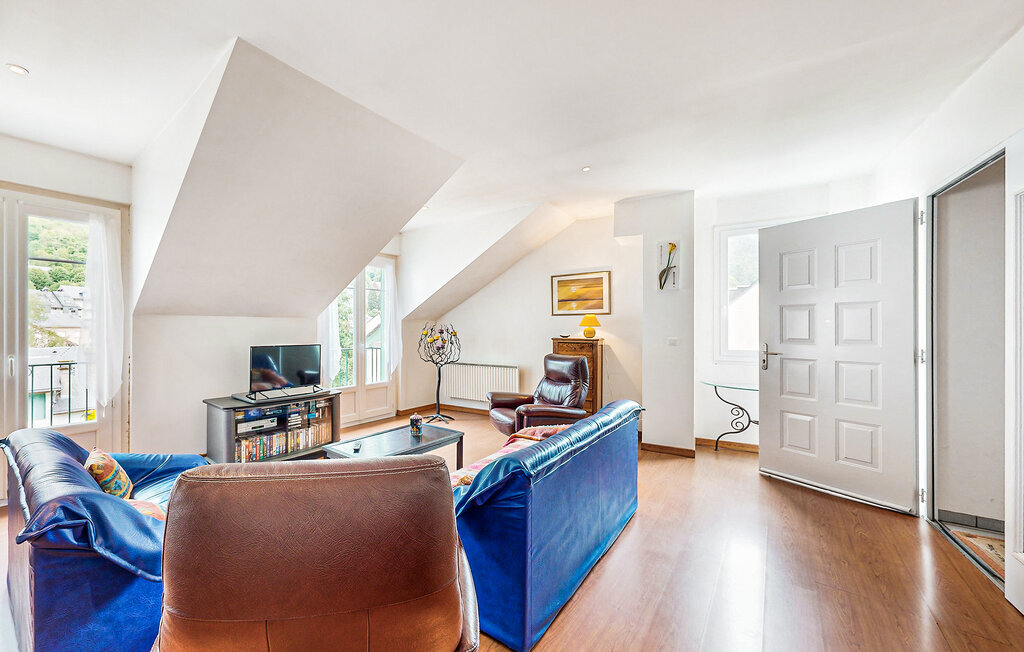 Appartement 148 m² balconné, centre de Cauterets - Photo 10
