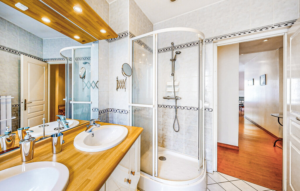 Appartement 148 m² balconné, centre de Cauterets - Photo 30