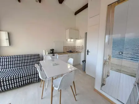 Location appartement à Marseillan Plage, Appartement lumineux avec terrasse, proche plage et commodités, Marseillan-Plage