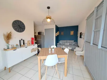 Location appartement à Marseillan Plage, Appartement avec terrasse, clim portative et accès direct plage