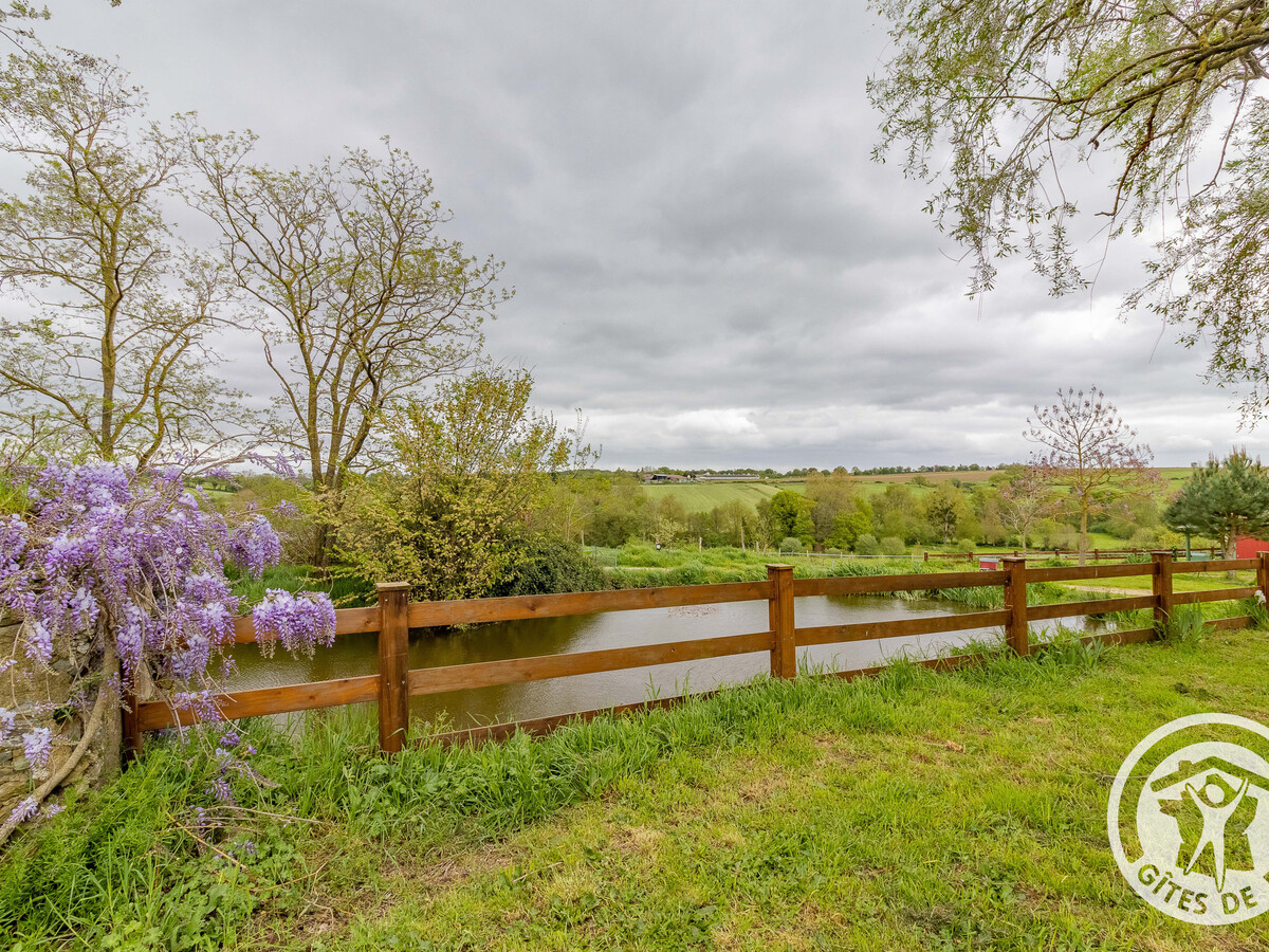 Gîte en pierre avec jardin 250m² et vue campagne, Montilliers - Photo 2