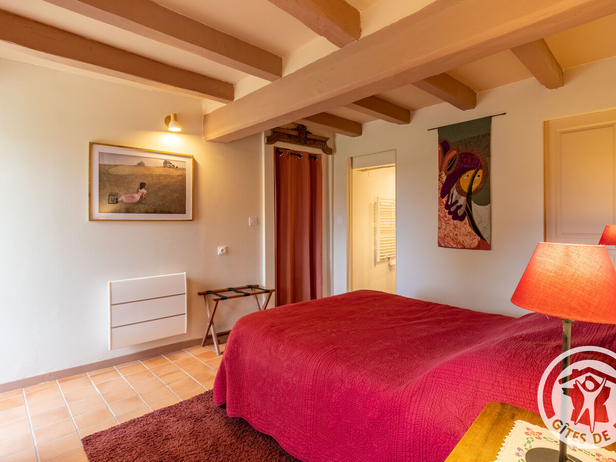 Gîte en pierre avec jardin 250m² et vue campagne, Montilliers - Photo 19