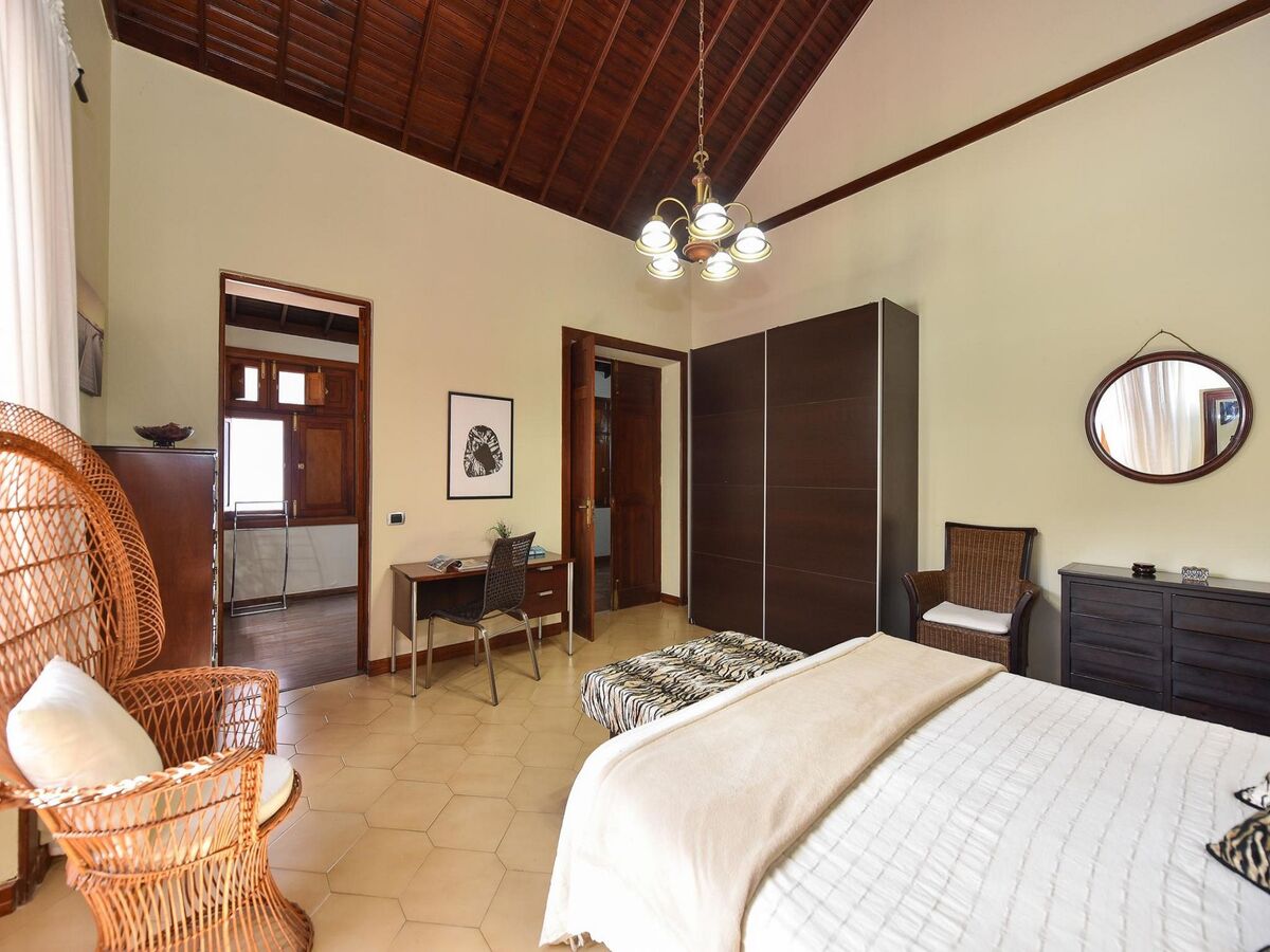 Villa Arucas 10 – 5 chambres, piscine, 350 m² - Photo 15