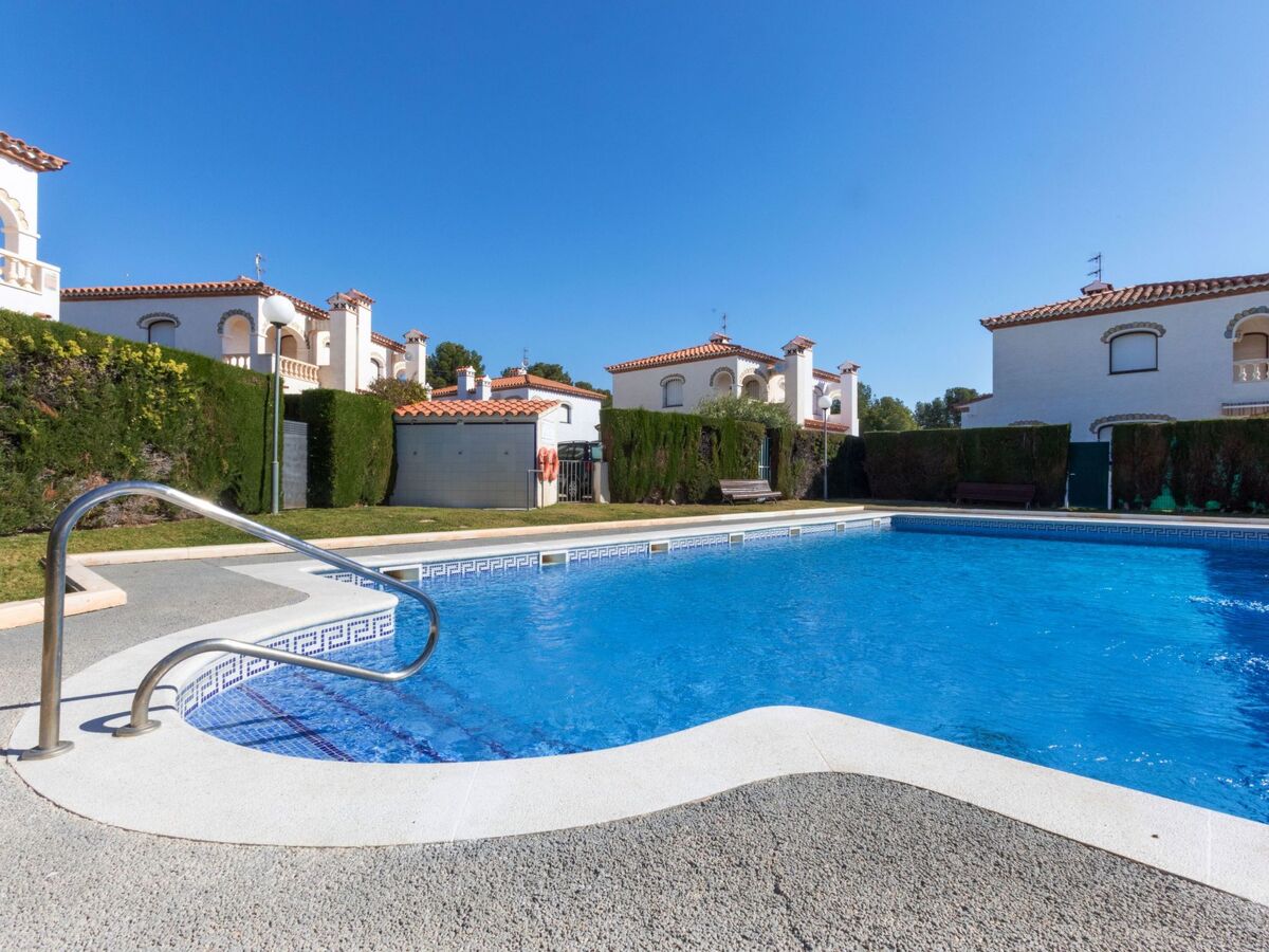 Maison Cristal – 3 chambres, piscine à 700m de la plage - Photo 1