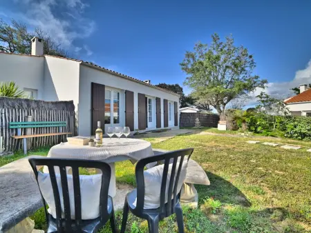 Maison Les Cariatides – plage à 100 m, piscine commune : photo 20