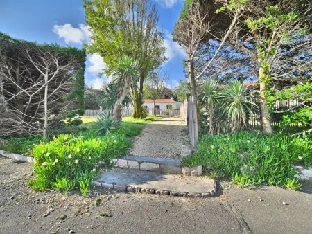 Maison Les Cariatides – plage à 100 m, piscine commune : photo 25