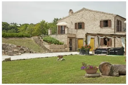 Location villa à Montelparo, Villa Aurora Résidence de vacances tout confort