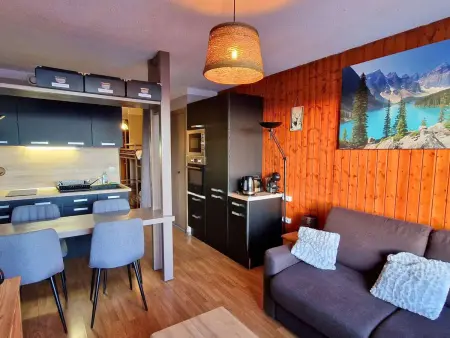 Location appartement à Saint Michel de Chaillol, Grand studio rénové, confort moderne, balcon sud, proche ski et randonnées