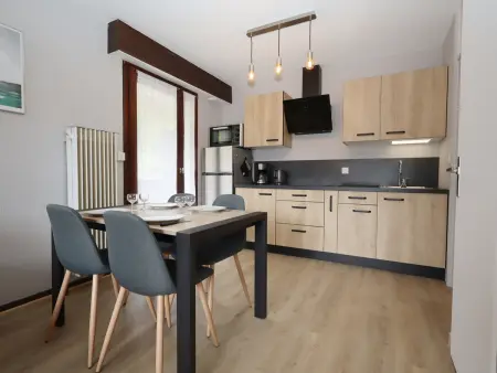Location appartement à Les Houches, Studio cabine rénové 4 pers, balcons, pied des pistes