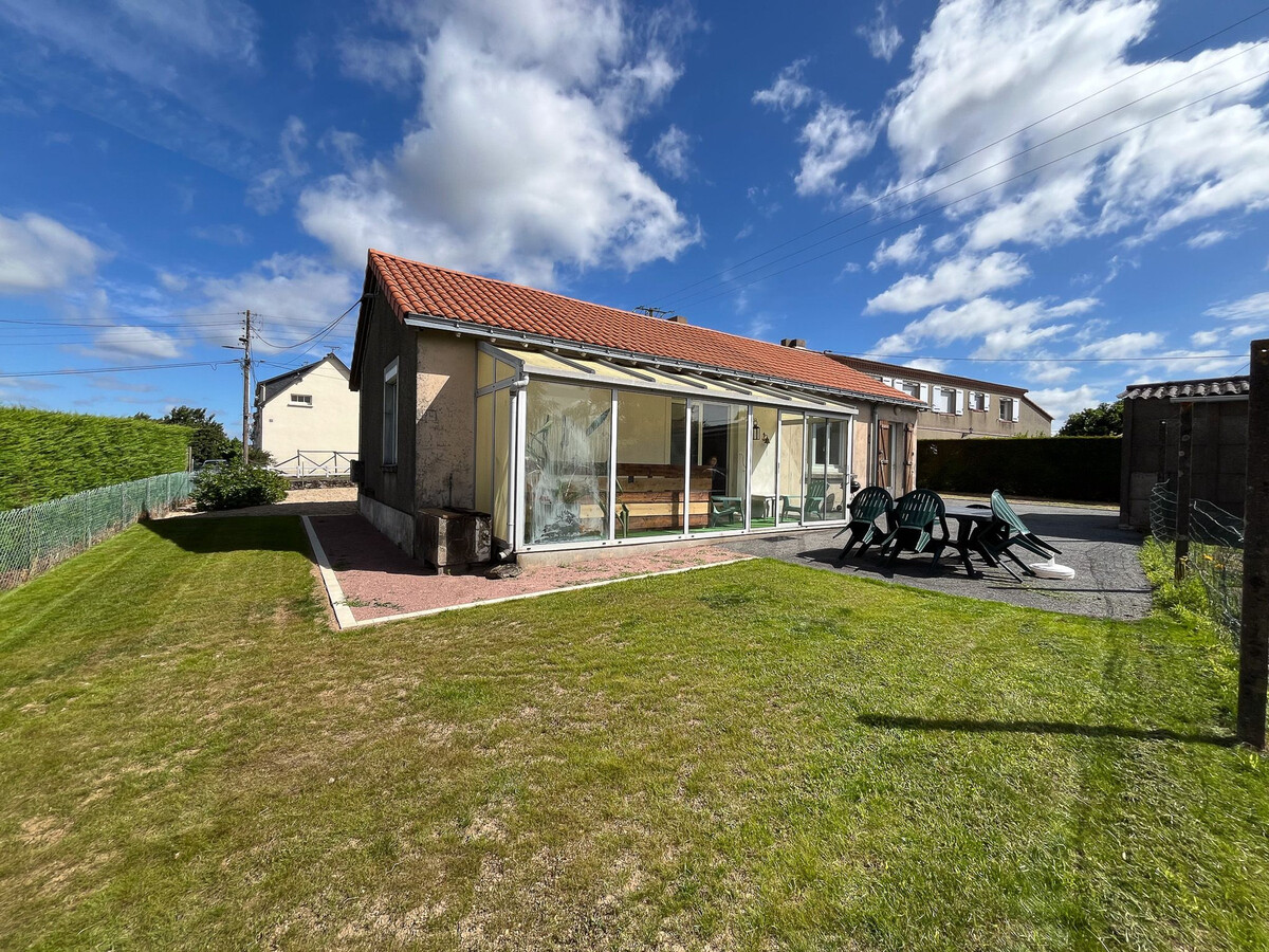 Maison de plain-pied 75m² à Saint Germain sur Moine - Photo 5