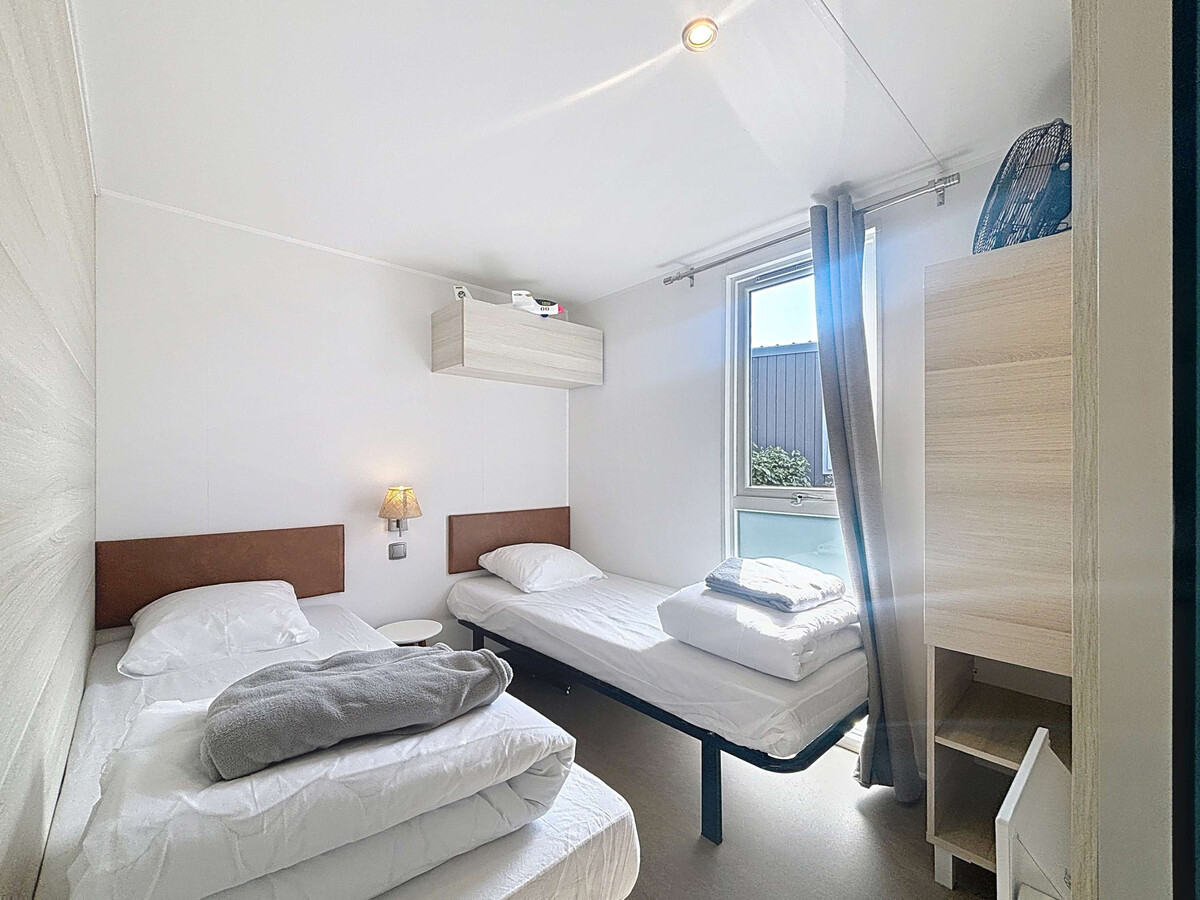 Mobil-home 6p avec terrasse couverte à 200m de la plage - Photo 12