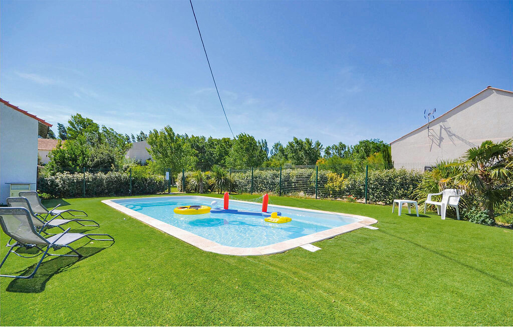 Les Piboules, appartement 6 pers. avec piscine au Sambuc - Photo 8