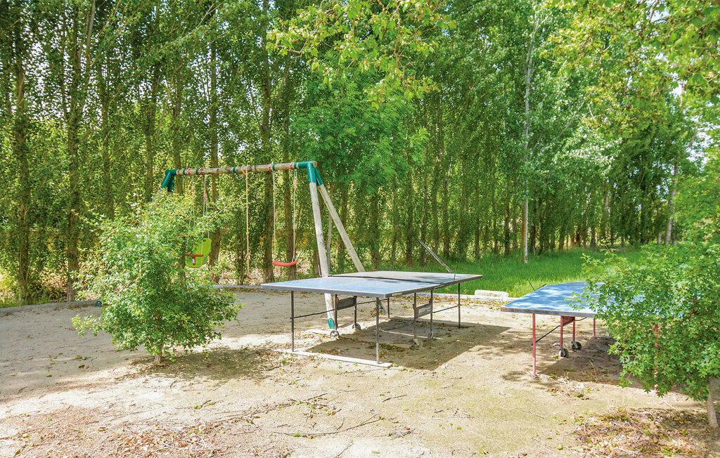 Les Piboules, appartement 6 pers. avec piscine au Sambuc - Photo 9
