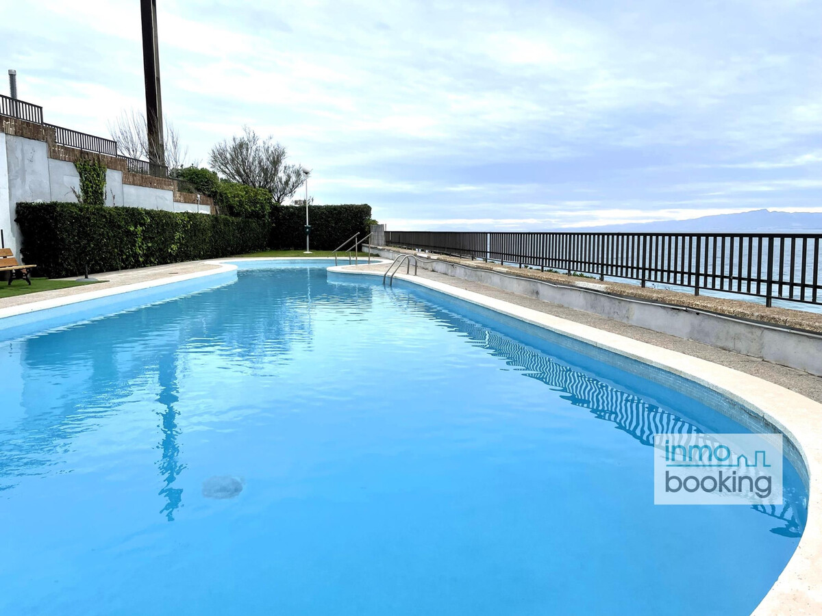 Appartement 3 chambres vue mer, piscine et parking à Salou - Photo 1
