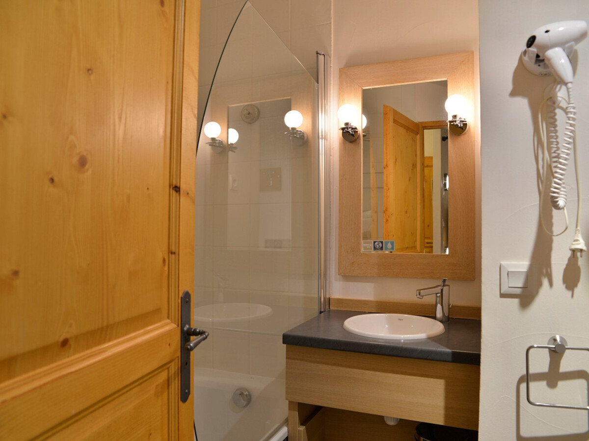 Duplex 6 pers ski aux pieds · Piscine chauffée - Photo 4