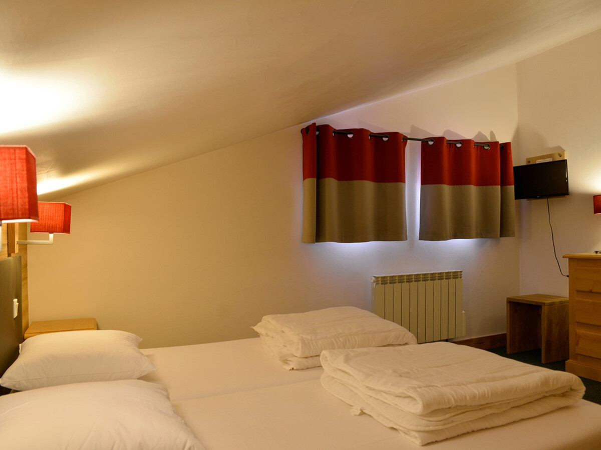 Duplex 6 pers ski aux pieds · Piscine chauffée - Photo 7