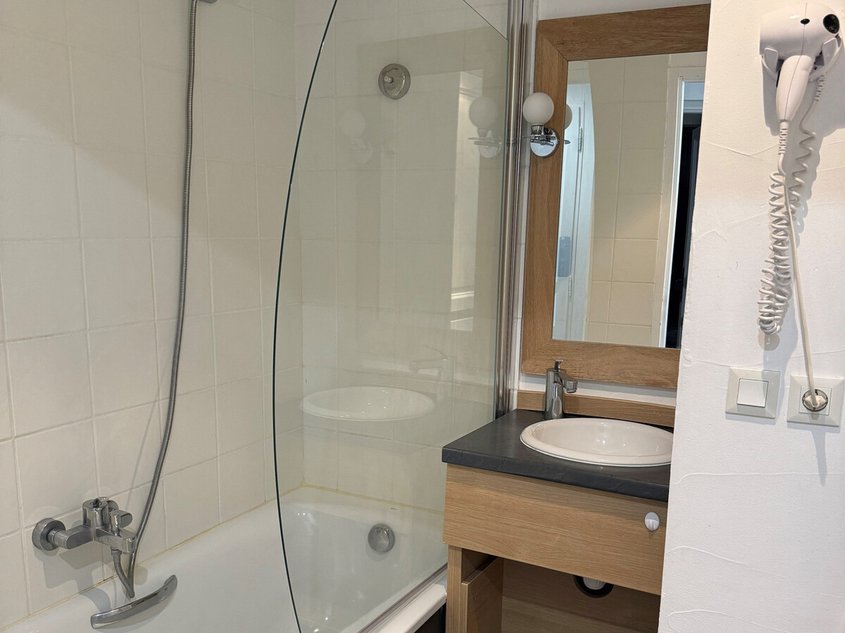 Appartement 4P, 8 pers., ski aux pieds, piscine chauffée - Photo 8