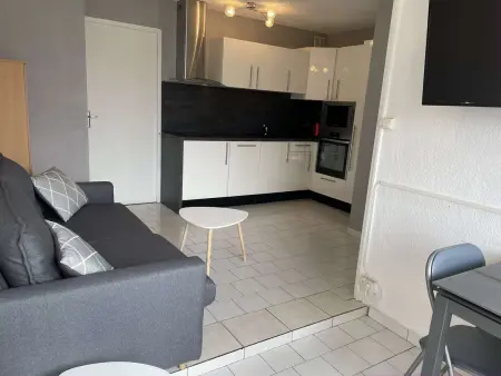 T2 Cabine, 4 Pers, Piscine, Parking, Proche Mer, Appartement 4 personnes à Cap d'Agde - Photo 3