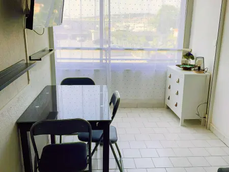 T2 Cabine, 4 Pers, Piscine, Parking, Proche Mer, Appartement 4 personnes à Cap d'Agde - Photo 7