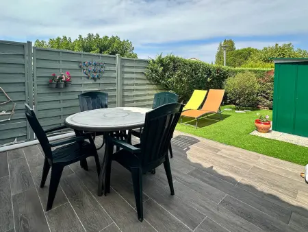 Location maison à La Palmyre, Charmante maison 4/5 pers avec terrasse et jardin privé